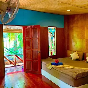  Habitación en casa particular Lantacoconutgardenbungalow Tailandia